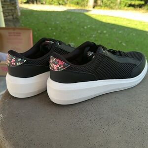 RYKA Astrid Lace-up Sneaker